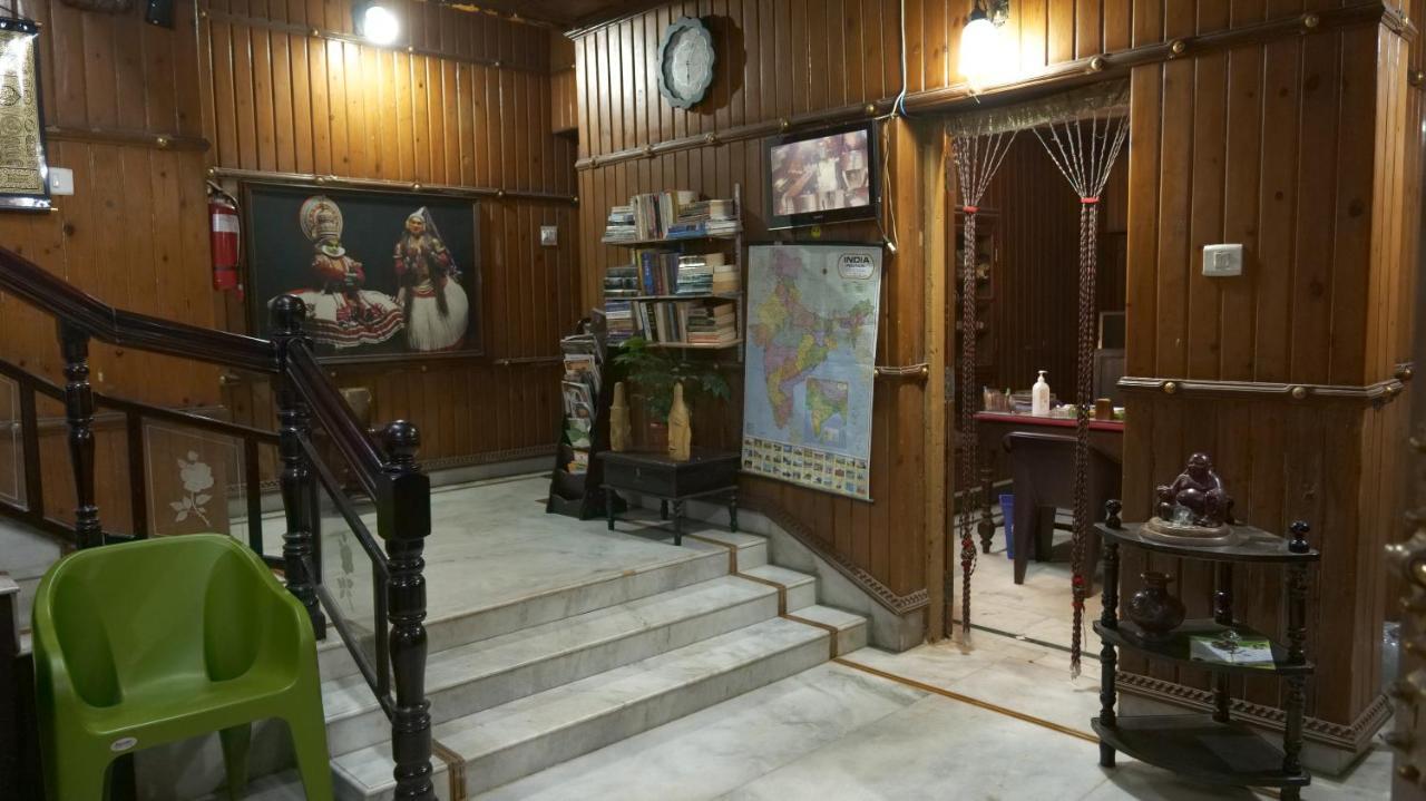 Hotel White Rose Kochi Eksteriør bilde