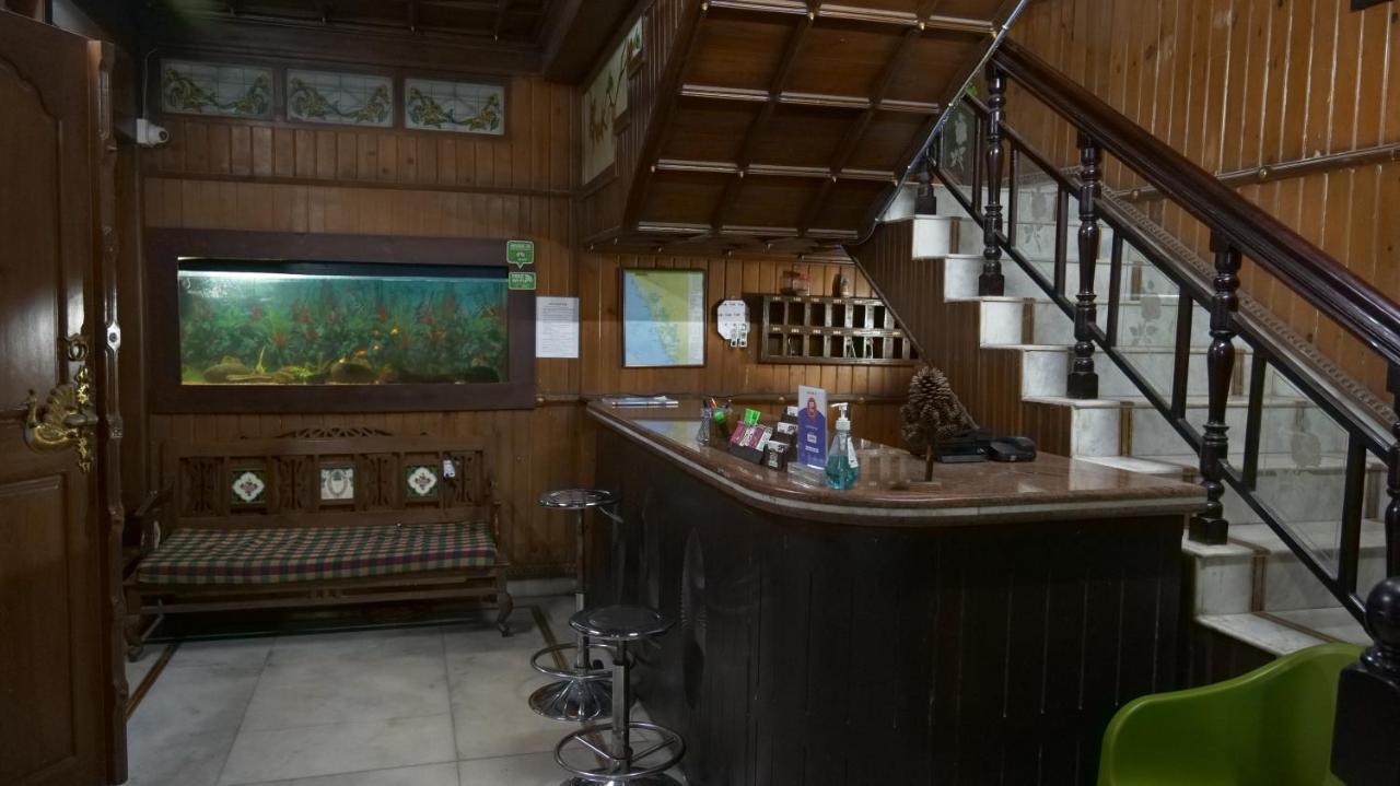 Hotel White Rose Kochi Eksteriør bilde