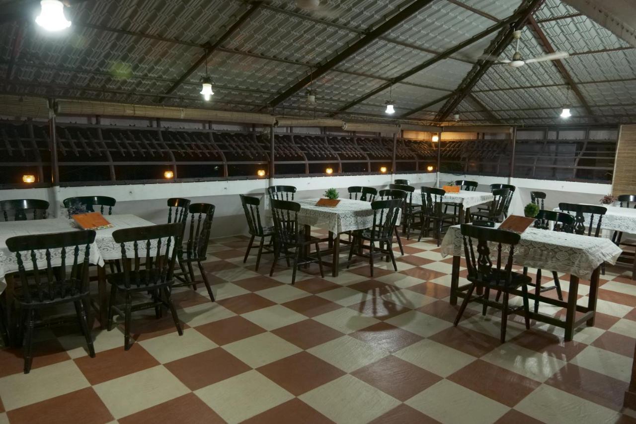 Hotel White Rose Kochi Eksteriør bilde