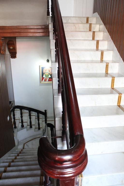 Hotel White Rose Kochi Eksteriør bilde
