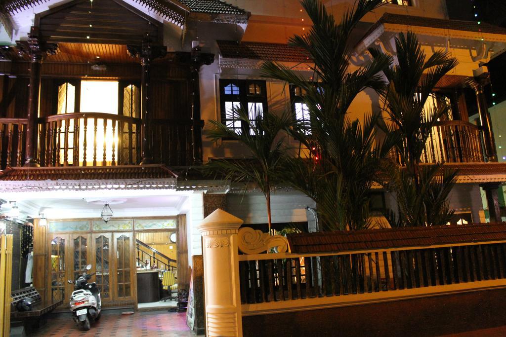 Hotel White Rose Kochi Eksteriør bilde