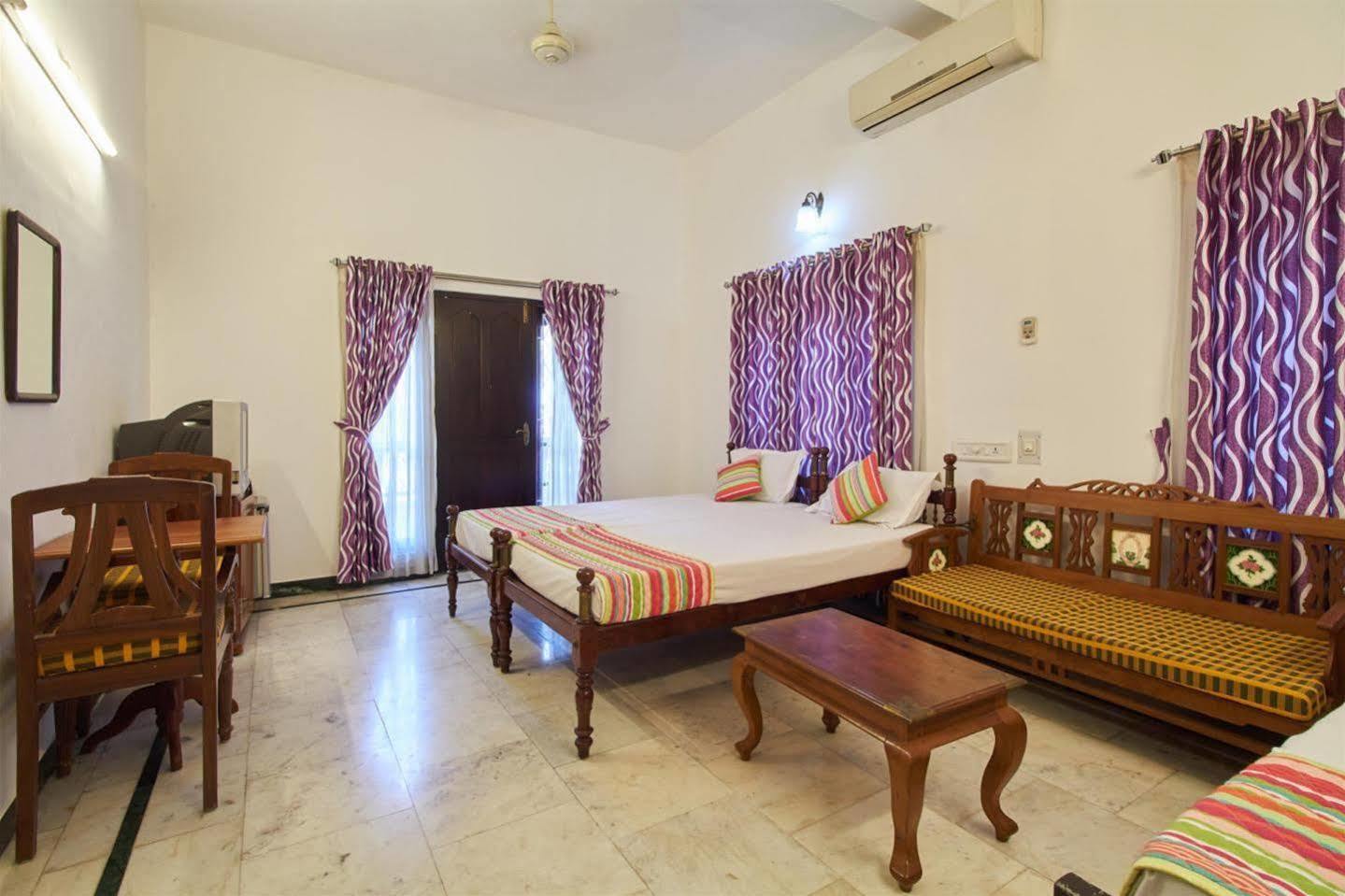 Hotel White Rose Kochi Eksteriør bilde