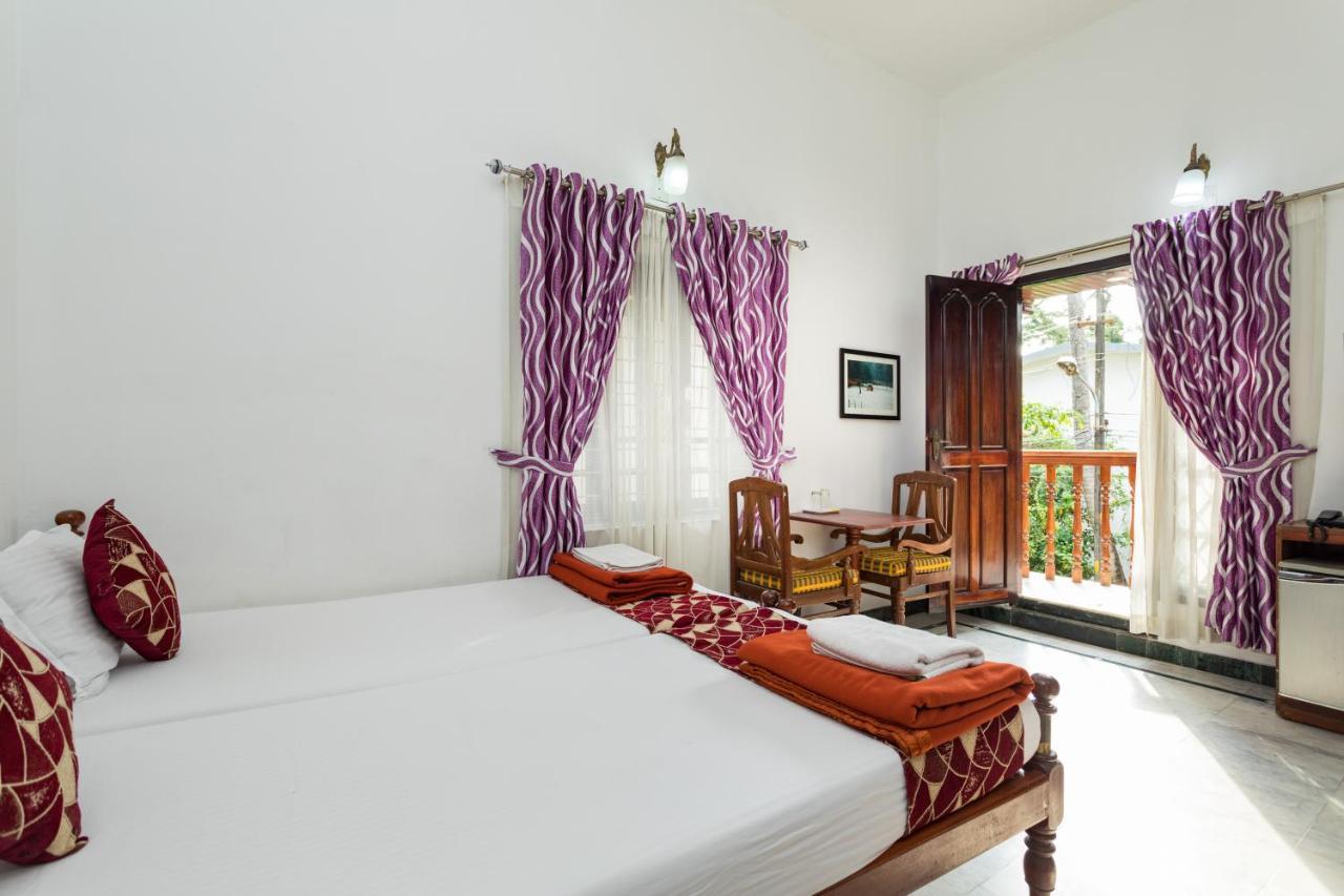 Hotel White Rose Kochi Eksteriør bilde
