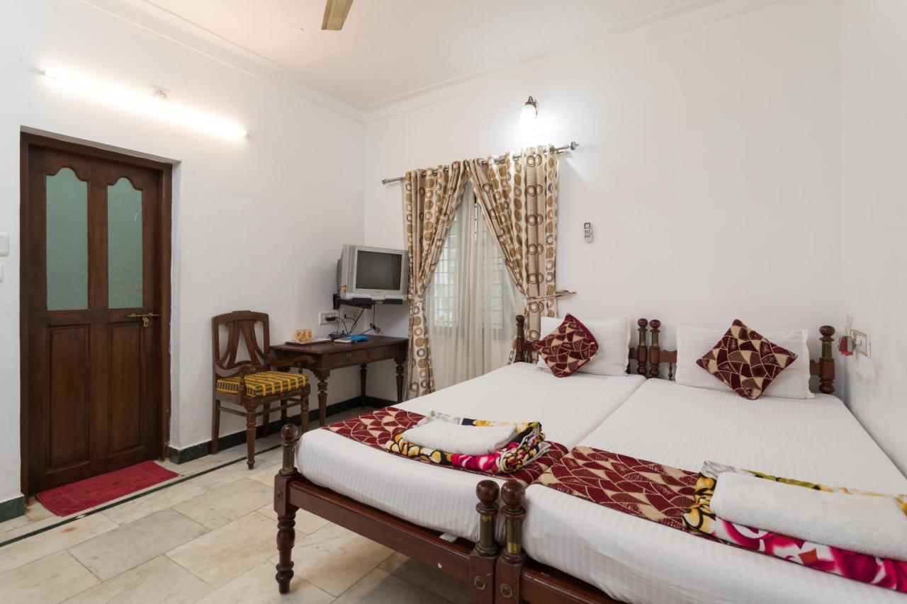 Hotel White Rose Kochi Eksteriør bilde