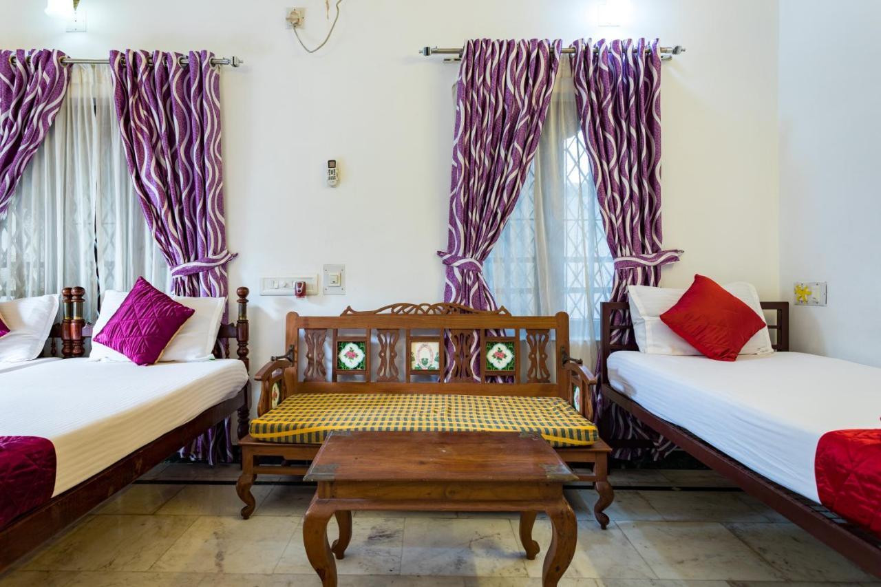 Hotel White Rose Kochi Eksteriør bilde