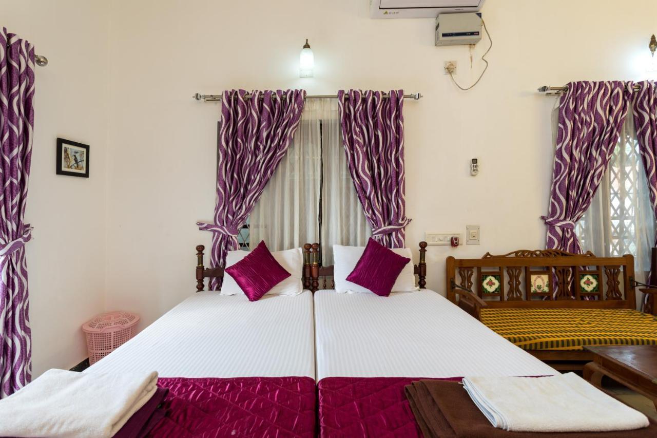 Hotel White Rose Kochi Eksteriør bilde